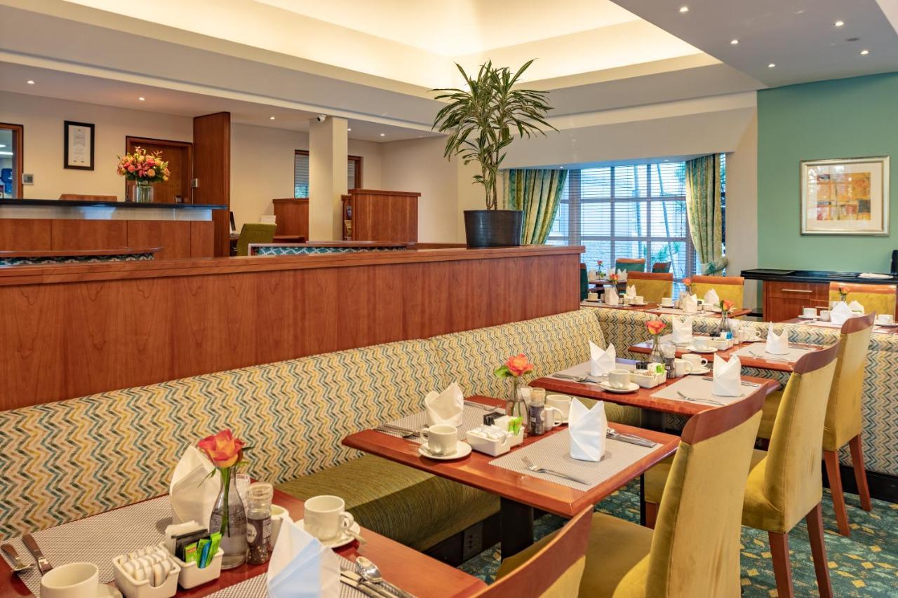 City Lodge Hotel Durban Bagian luar foto