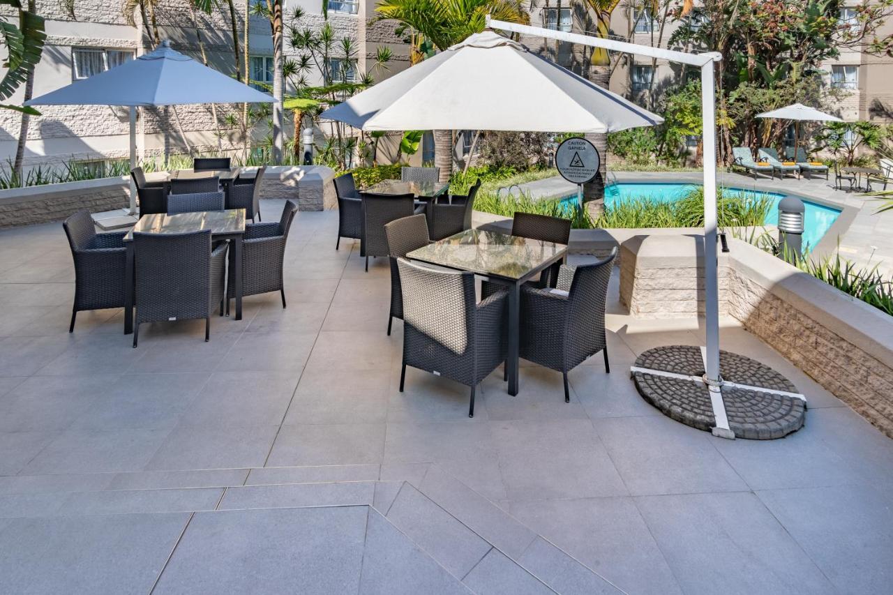 City Lodge Hotel Durban Bagian luar foto