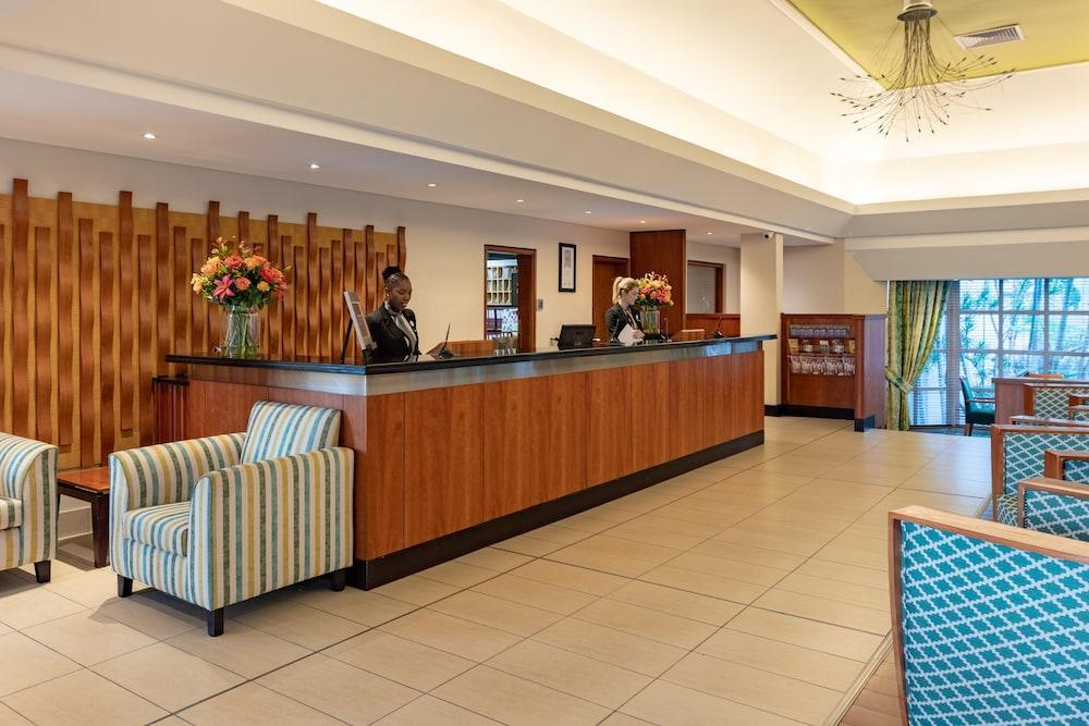 City Lodge Hotel Durban Bagian luar foto