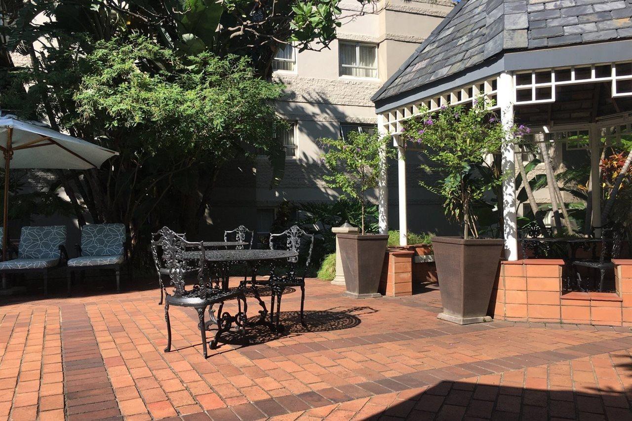 City Lodge Hotel Durban Bagian luar foto