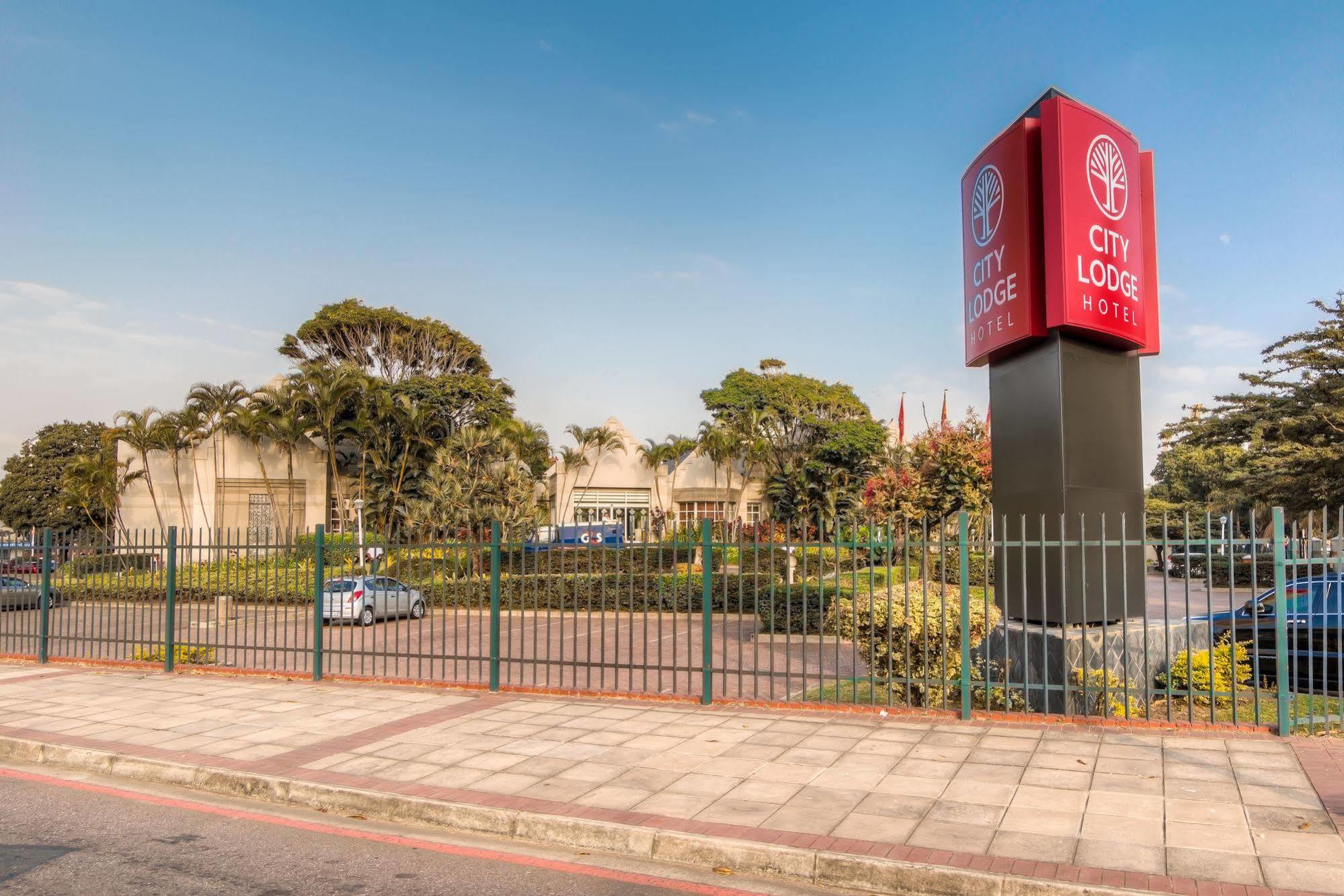 City Lodge Hotel Durban Bagian luar foto